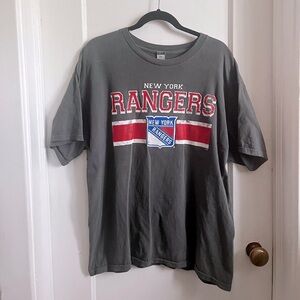 VINTAGE New York Rangers Graphic T-Shirt